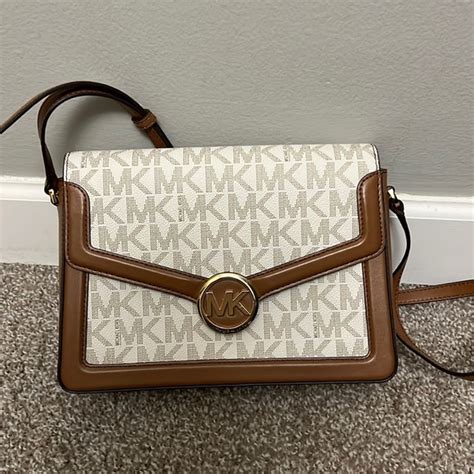 michael kors jessie shoulder bag.